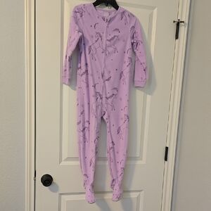 Carter's Purple Unicorn Kids Footie. Size 6/6A